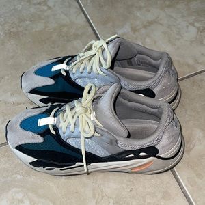Yeezy Boost 700 Wave Runner